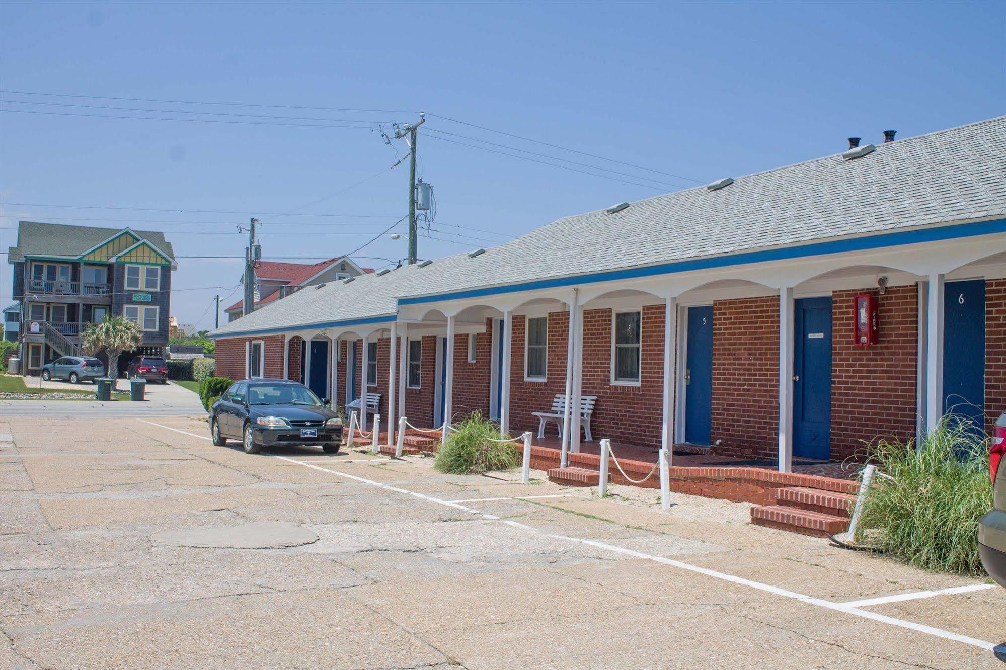 Colonial Inn Nags Head Exterior photo